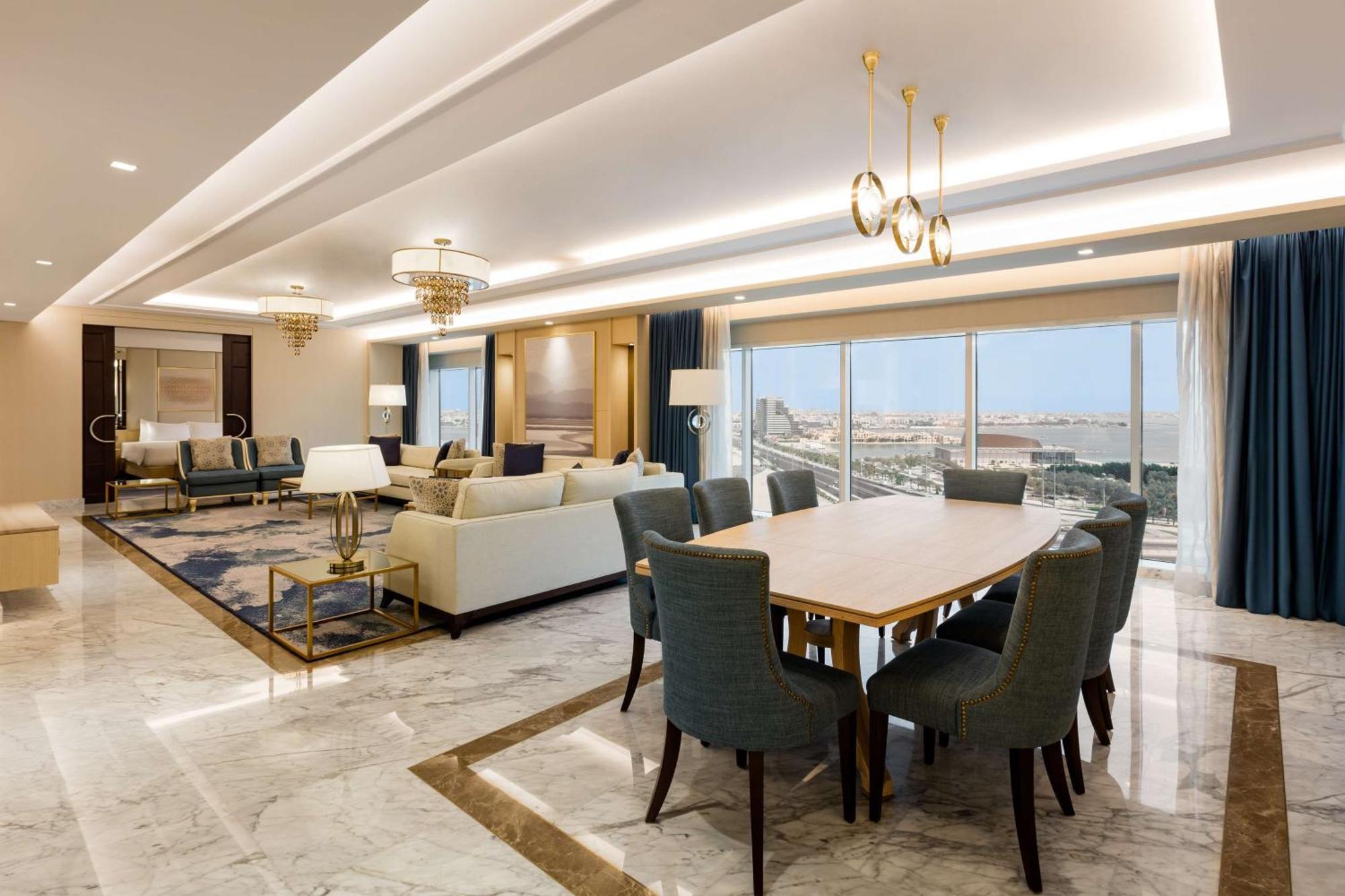 Royal Suite Lounge Access