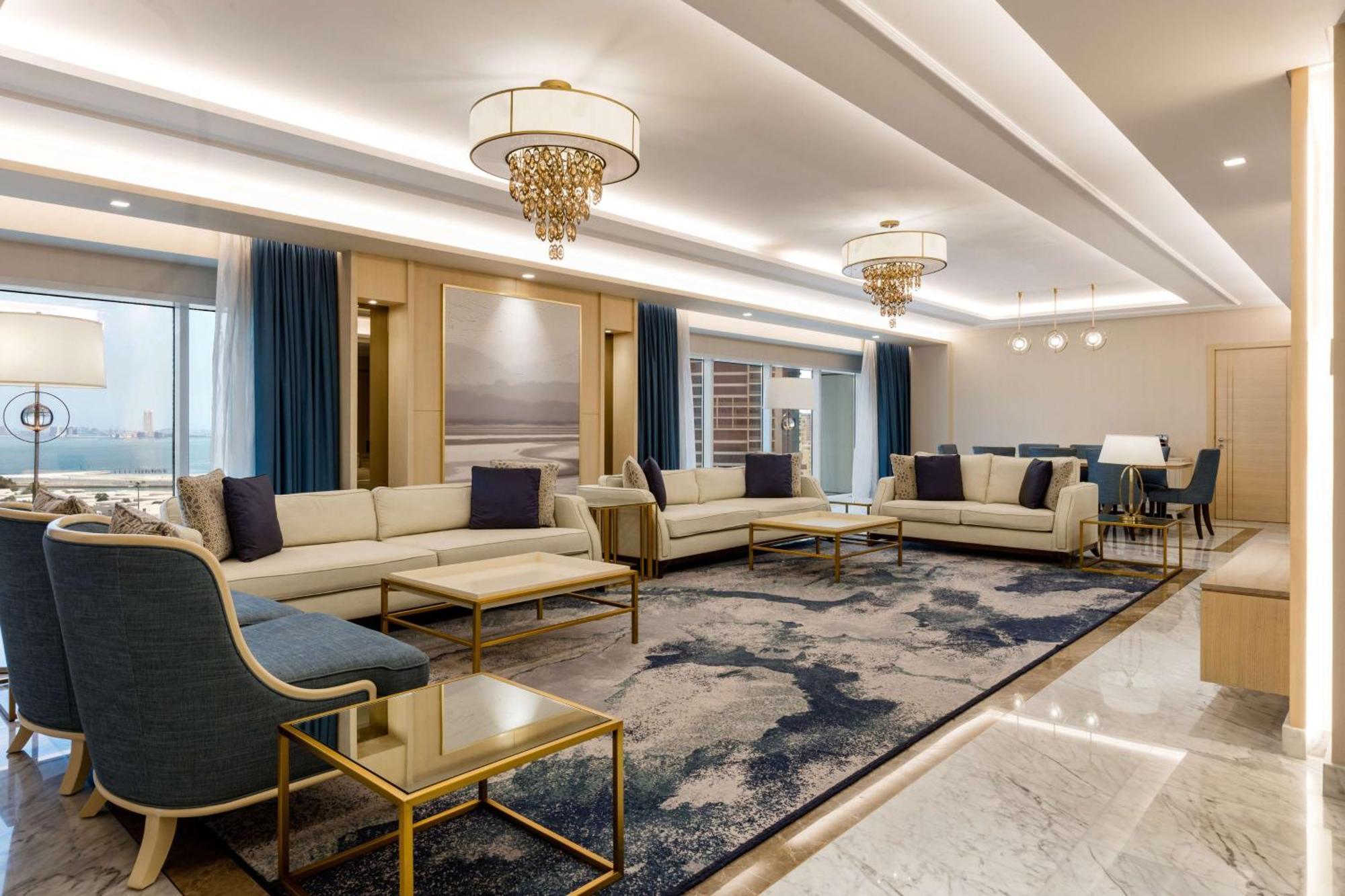 Royal Suite Lounge Access